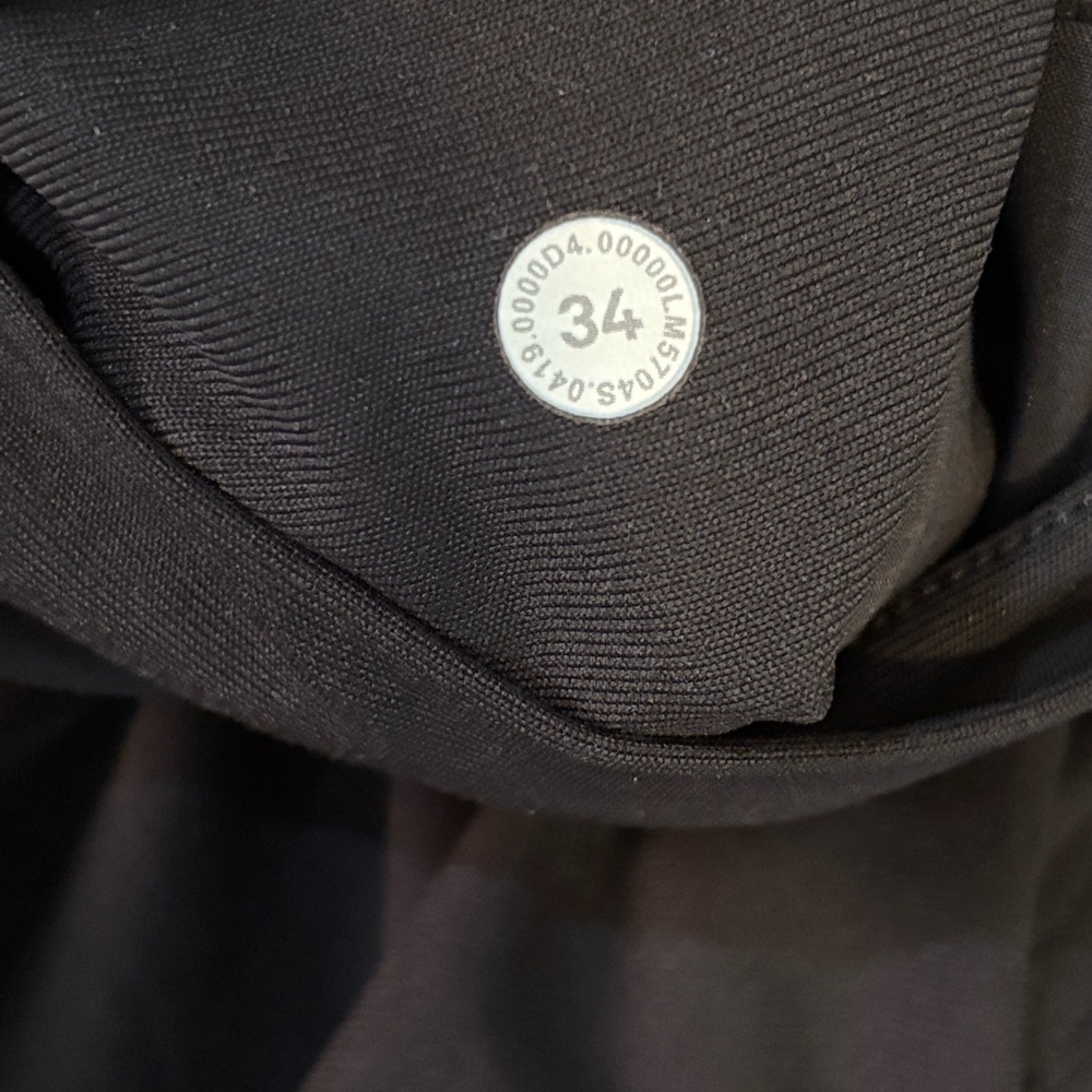 Lululemon ABC Slim-Fit 5 Pocket Pant 30L Warpstreme in Black Size 34 - Picture 7 of 9